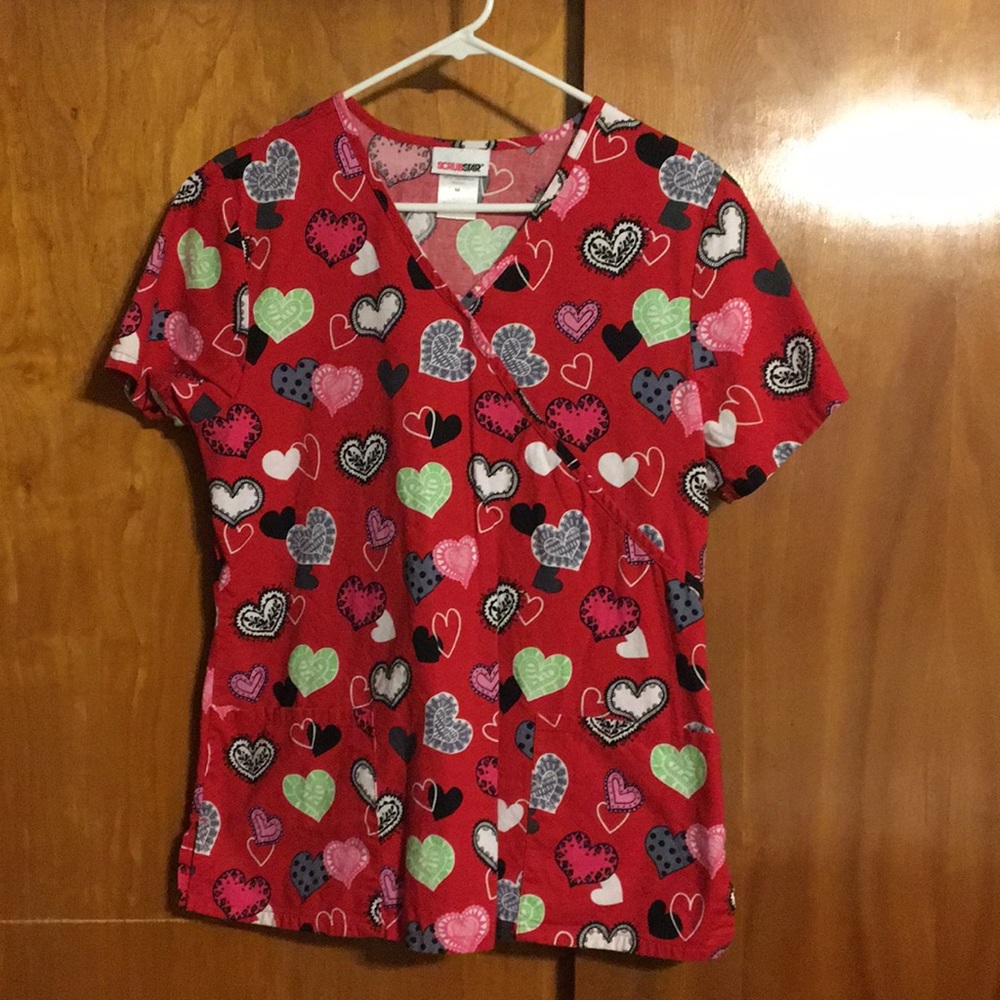 Scrubstar red hearts scrub top medium